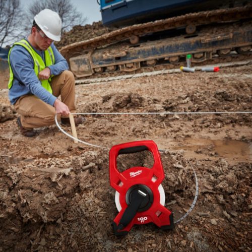 MILWAUKEE Mérőszalag 30 m x 13 mm keretes üvegszálas szalaggal