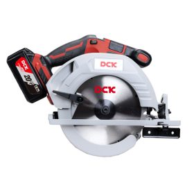    DCK Akkus körfűrész 185 mm szénkefe nélküli 20 V (2 x 4,0 Ah akku + töltő)